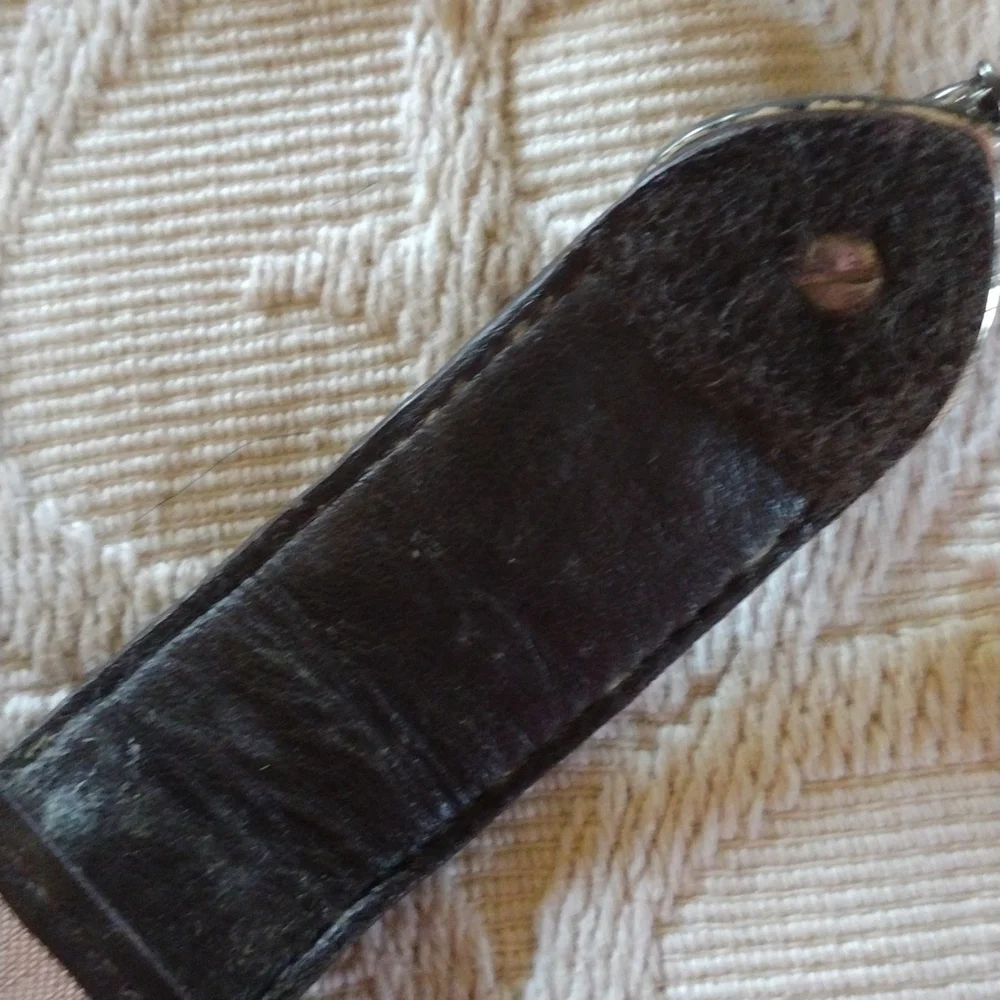 4@30.00 𝅺or 20.00 VINTAGE Cell Phone Case by BRIGHTON